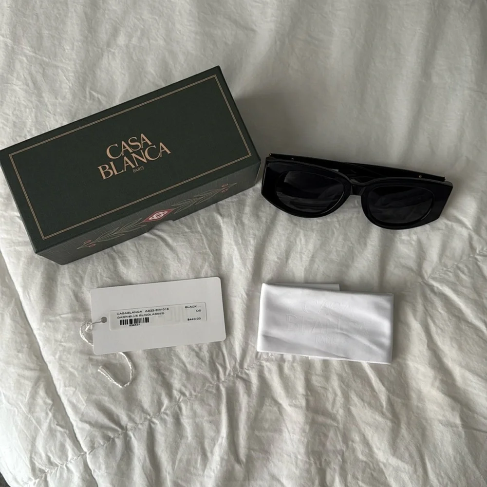 Casablanca ‘Gabrielle’ sunglasses in black